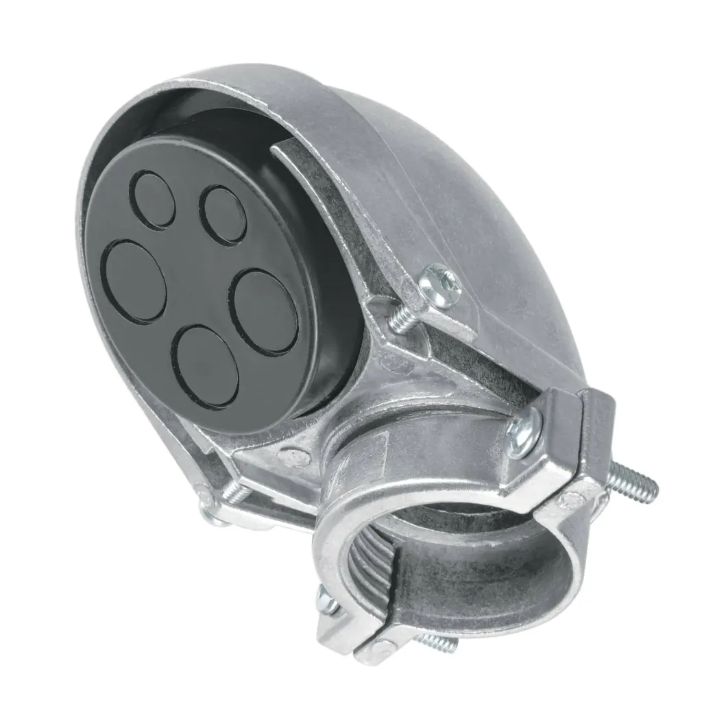 Mufa con abrazadera para tubo 1-1/4', VOLTECK